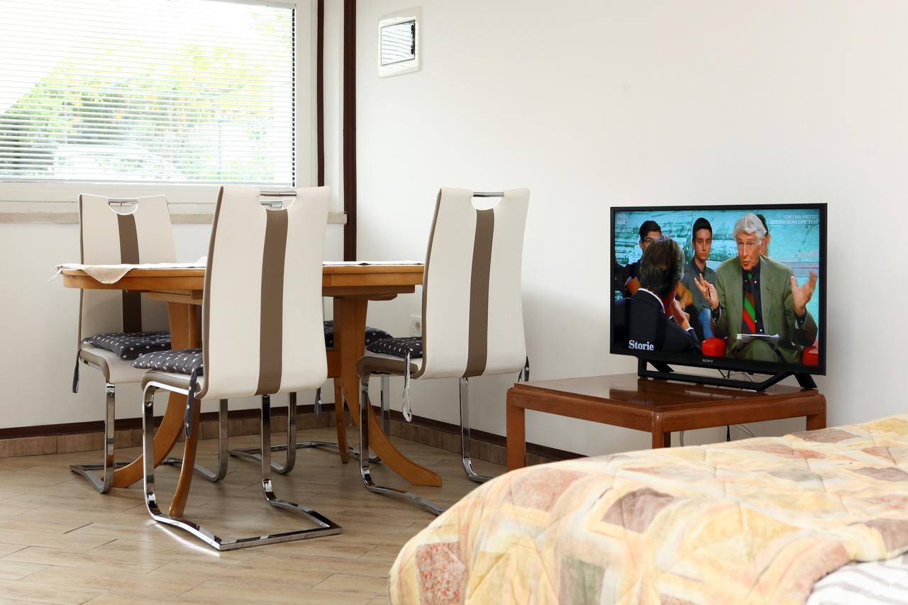 Apartments Nadia Portoroz Nk Екстериор снимка