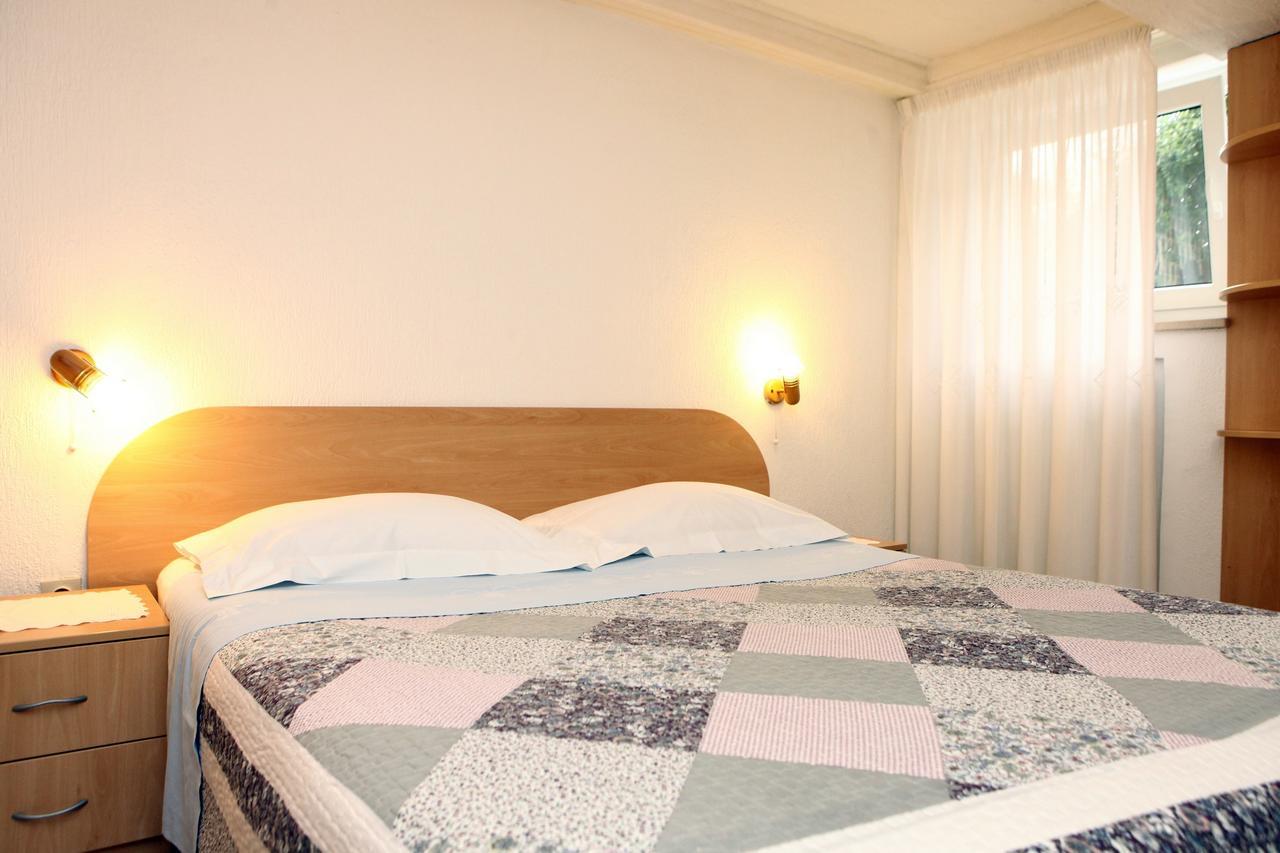 Apartments Nadia Portoroz Nk Екстериор снимка