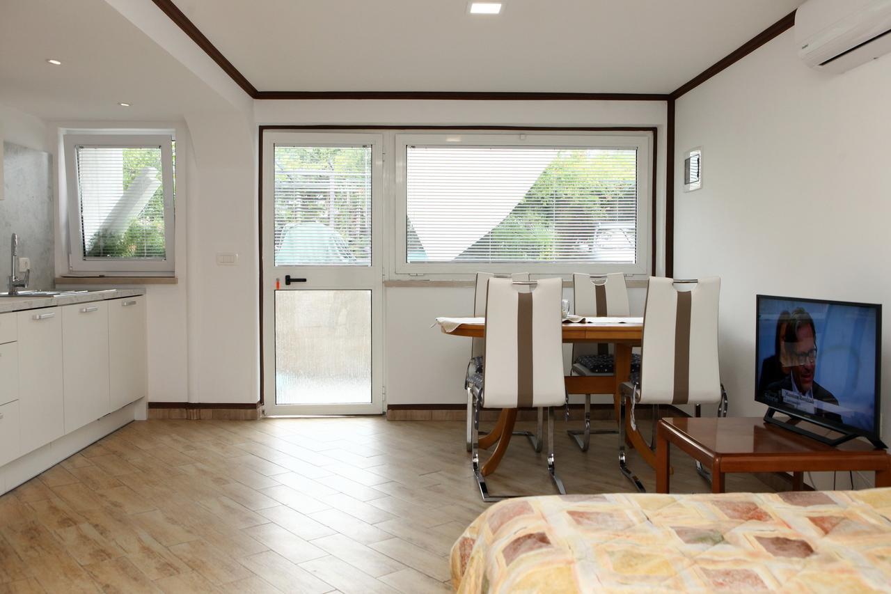 Apartments Nadia Portoroz Nk Екстериор снимка